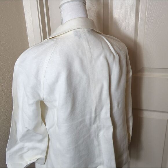 Cream linen jacket  - Picture 2 of 3